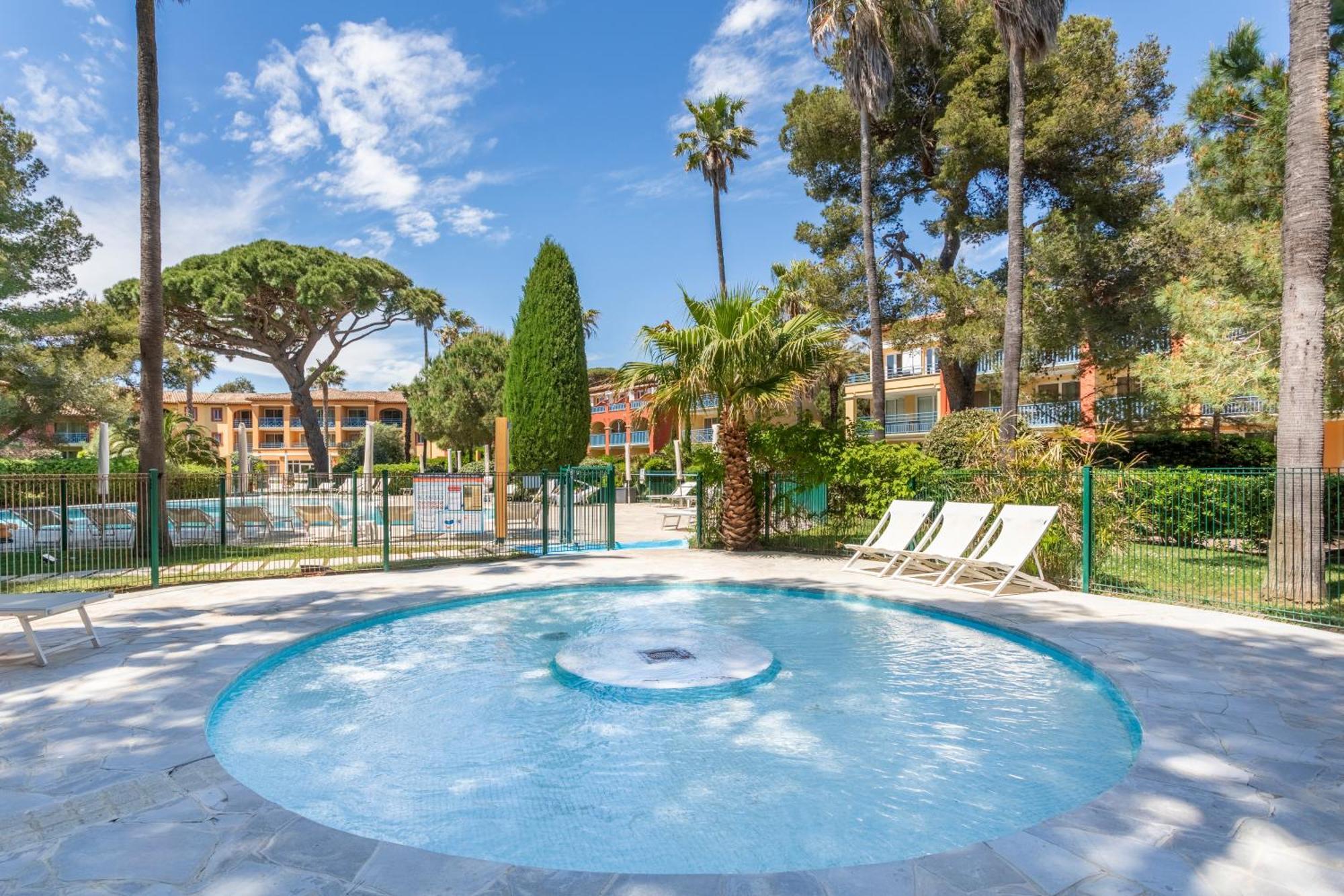 Residence Pierre & Vacances La Pinede Hyères Kültér fotó
